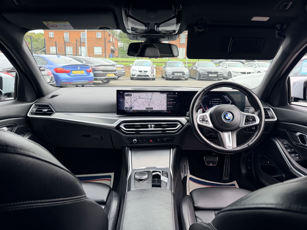2023 BMW 3 SERIES 2.0 330e 12kWh M Sport Saloon 4dr Petrol Plug-in Hybrid Auto Euro 6 (s/s) ( - vehicle photo 8 for sale on PureCar