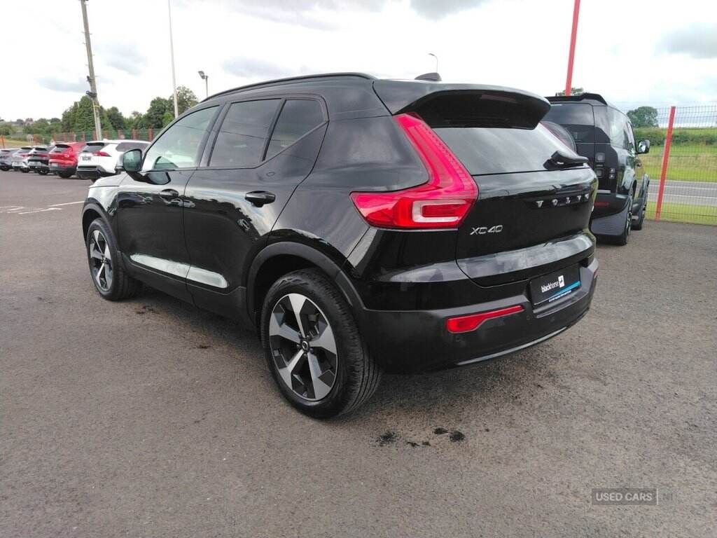 2026 VOLVO XC40 2.0 B4 MHEV Plus Dark SUV 5dr Petrol Hybrid DCT Auto Euro 6 (s/s) (197 ps) - vehicle photo 5 for sale on PureCar