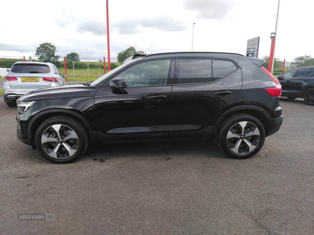 2026 VOLVO XC40 2.0 B4 MHEV Plus Dark SUV 5dr Petrol Hybrid DCT Auto Euro 6 (s/s) (197 ps) - vehicle photo 14 for sale on PureCar
