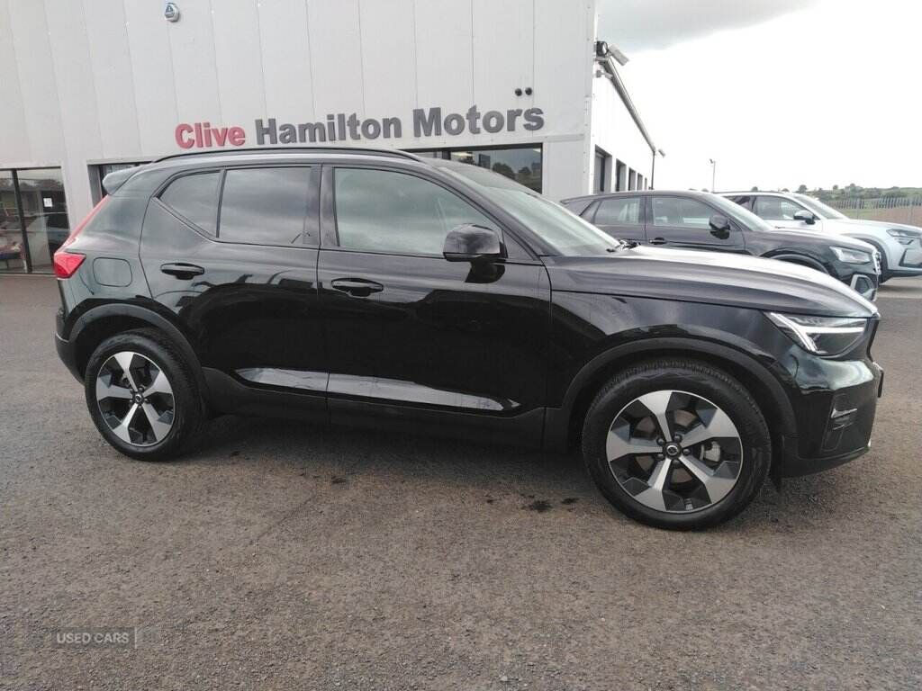 2026 VOLVO XC40 2.0 B4 MHEV Plus Dark SUV 5dr Petrol Hybrid DCT Auto Euro 6 (s/s) (197 ps) - vehicle photo 19 for sale on PureCar