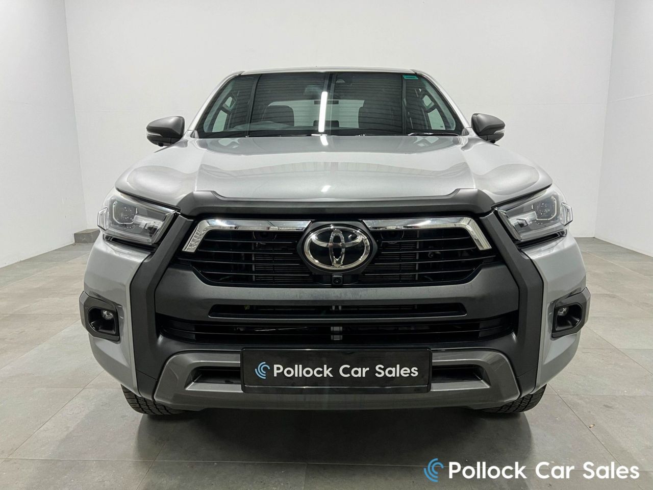 2025 TOYOTA HILUX 2.8 D-4D-h Invincible X Pickup 4dr Diesel Hybrid Auto 4WD Euro 6 (204 ps) C - vehicle photo 7 for sale on PureCar
