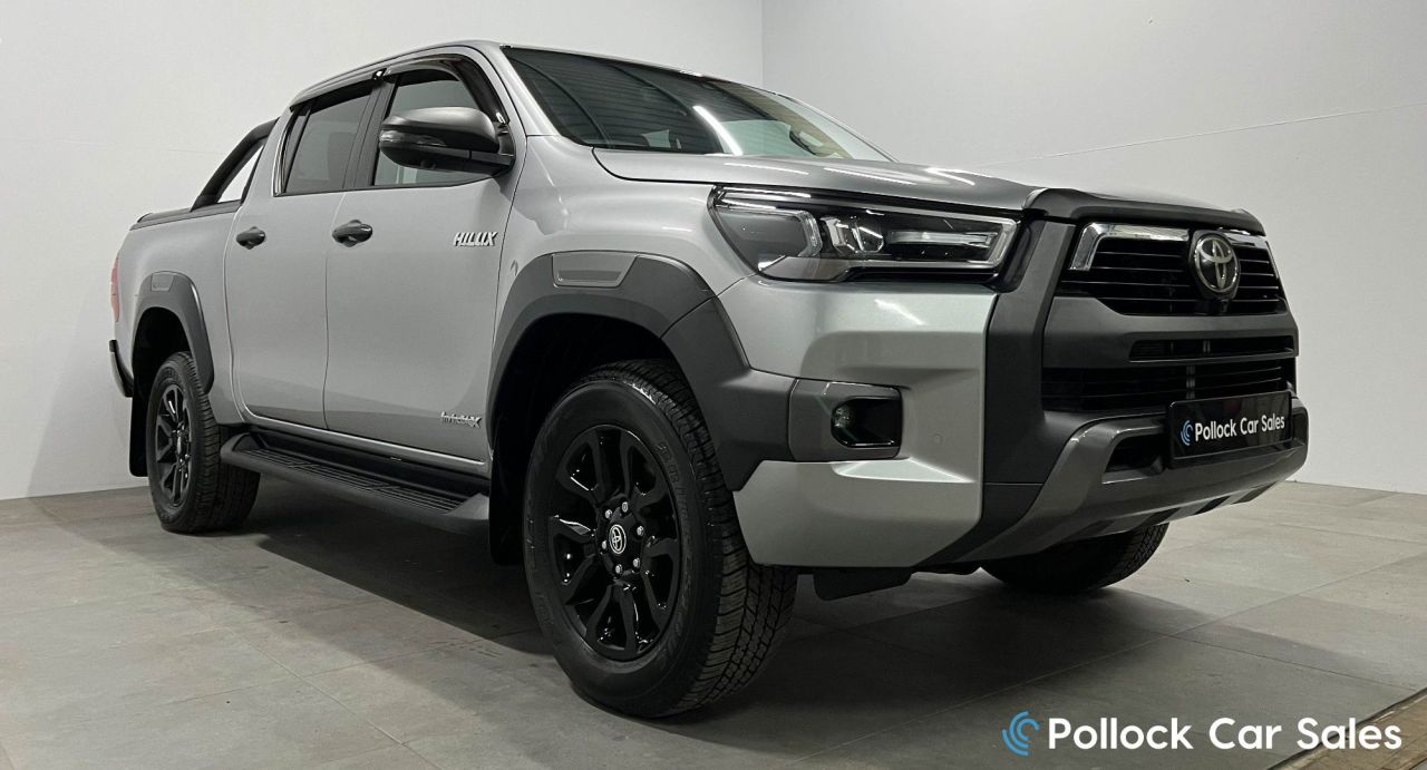 2025 TOYOTA HILUX 2.8 D-4D-h Invincible X Pickup 4dr Diesel Hybrid Auto 4WD Euro 6 (204 ps) C - vehicle photo 15 for sale on PureCar