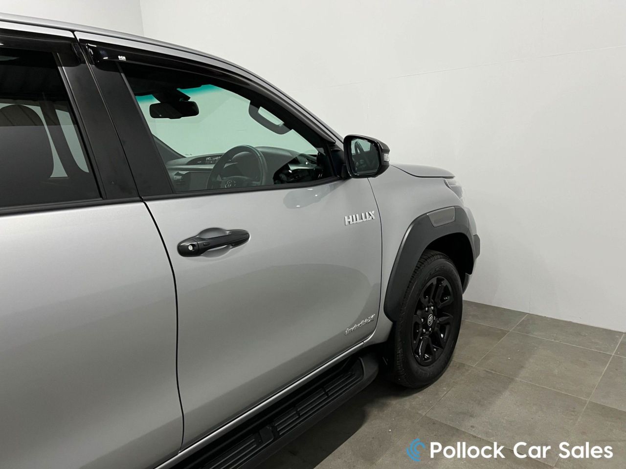 2025 TOYOTA HILUX 2.8 D-4D-h Invincible X Pickup 4dr Diesel Hybrid Auto 4WD Euro 6 (204 ps) C - vehicle photo 23 for sale on PureCar
