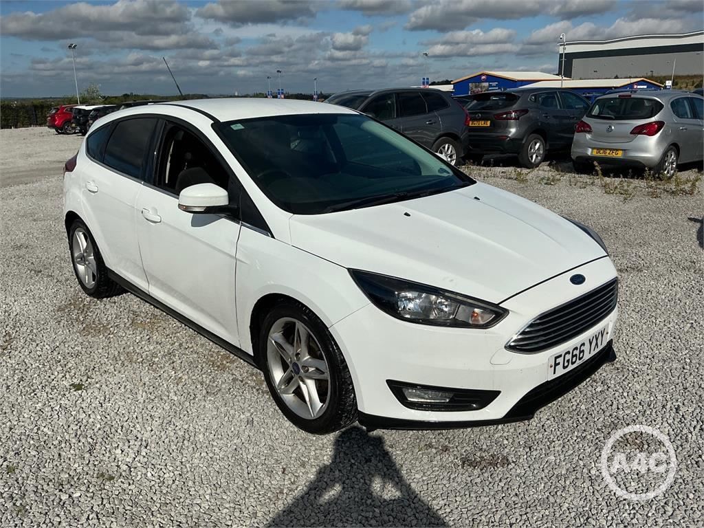 FORD FOCUS 1.0T EcoBoost Zetec Hatchback 5dr Petrol Manual Euro 6 (s/s) (125 ps) - Image 1