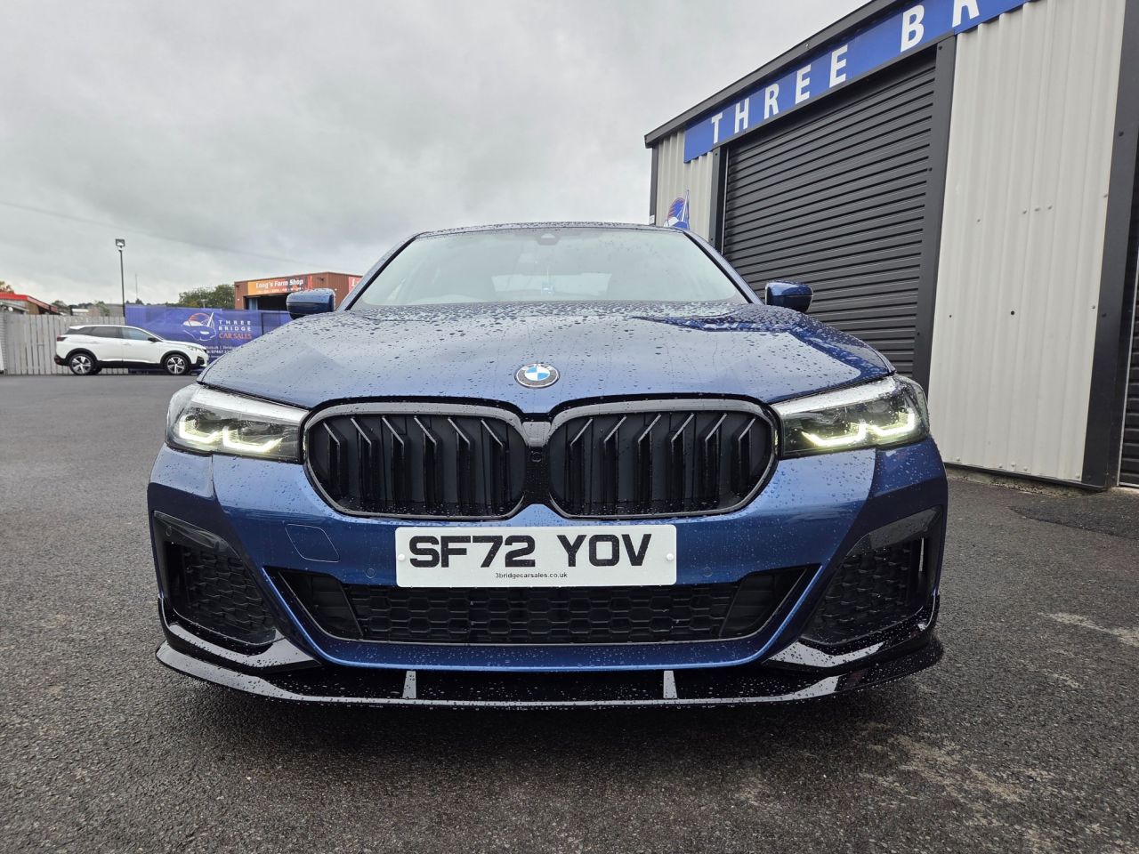 2022 BMW 5 SERIES 2.0 520d MHT M Sport Saloon 4dr Diesel Hybrid Steptronic Euro 6 (s/s) (190 - vehicle photo 3 for sale on PureCar