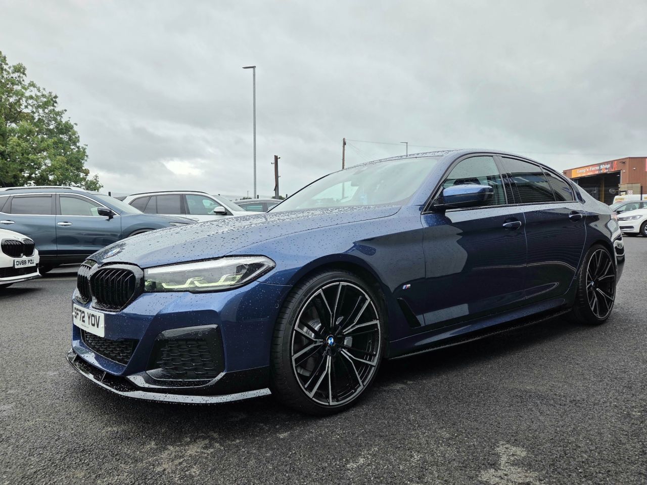 2022 BMW 5 SERIES 2.0 520d MHT M Sport Saloon 4dr Diesel Hybrid Steptronic Euro 6 (s/s) (190 - vehicle photo 4 for sale on PureCar