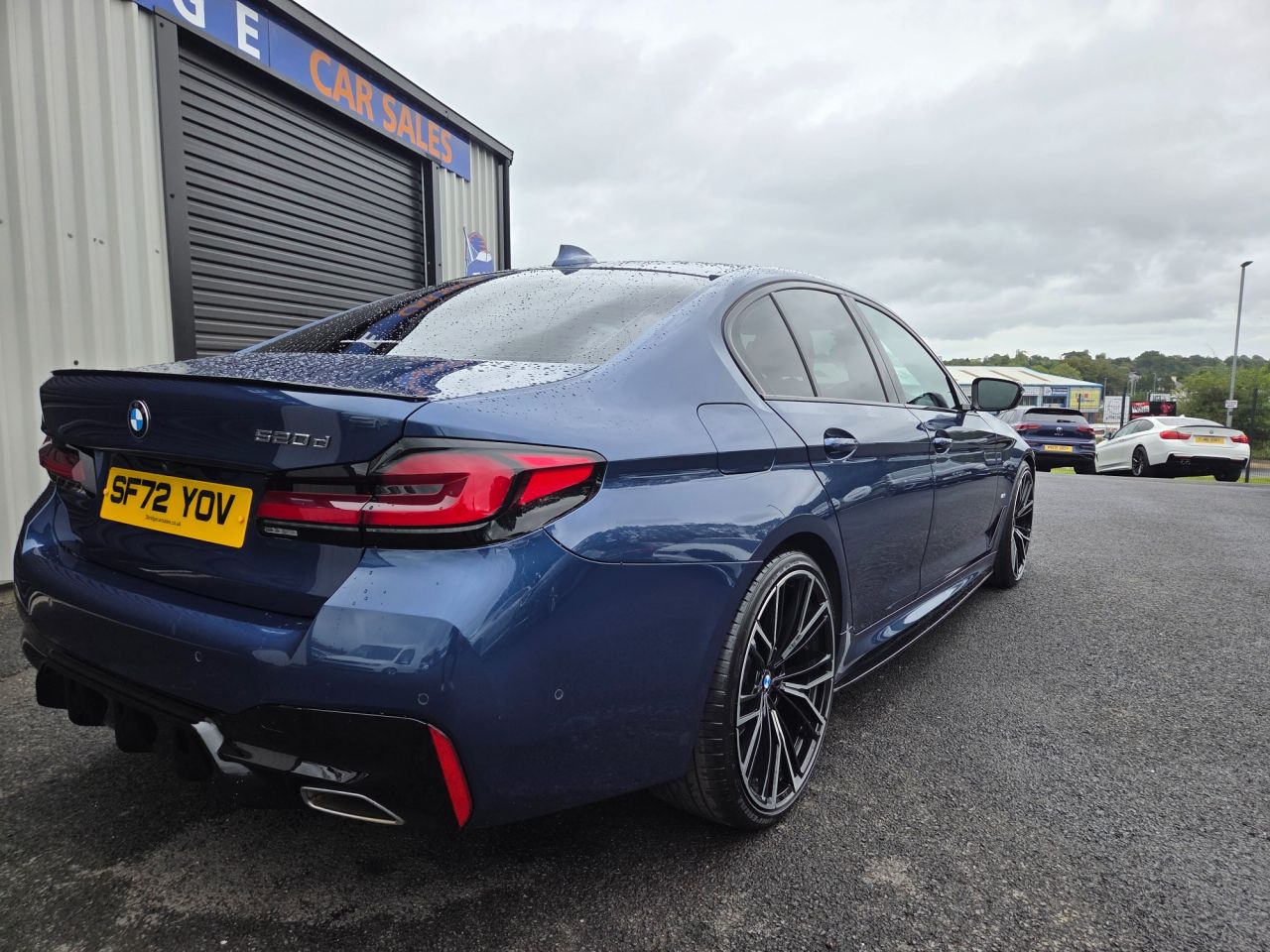 2022 BMW 5 SERIES 2.0 520d MHT M Sport Saloon 4dr Diesel Hybrid Steptronic Euro 6 (s/s) (190 - vehicle photo 8 for sale on PureCar