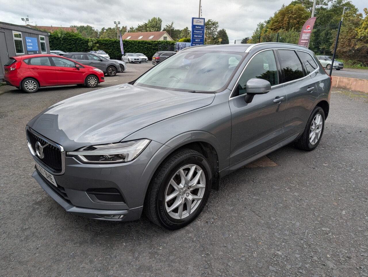 2017 VOLVO XC60 2.0 D4 Momentum Pro SUV 5dr Diesel Auto AWD Euro 6 (s/s) (190 ps) - vehicle photo 4 for sale on PureCar