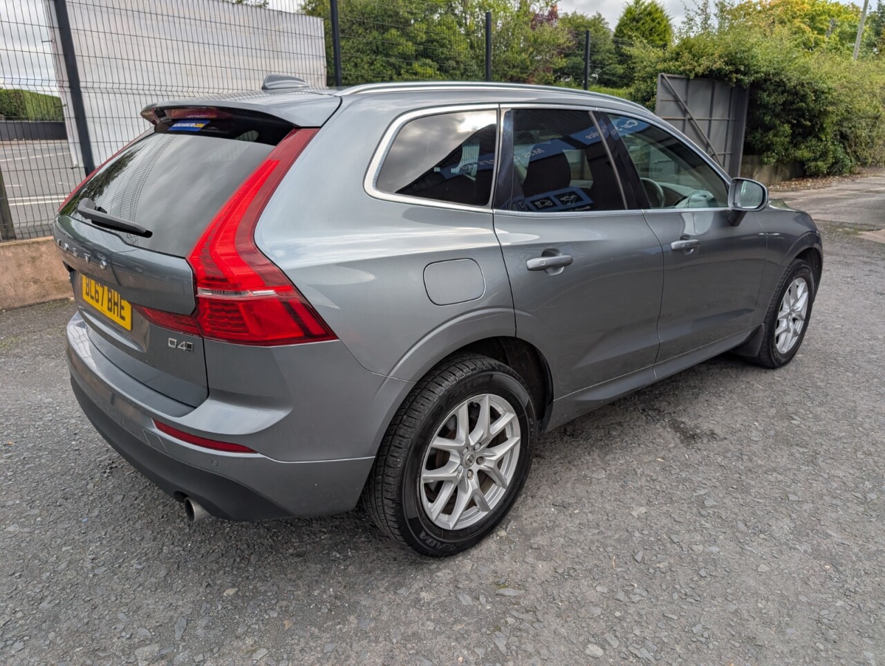 2017 VOLVO XC60 2.0 D4 Momentum Pro SUV 5dr Diesel Auto AWD Euro 6 (s/s) (190 ps) - vehicle photo 19 for sale on PureCar