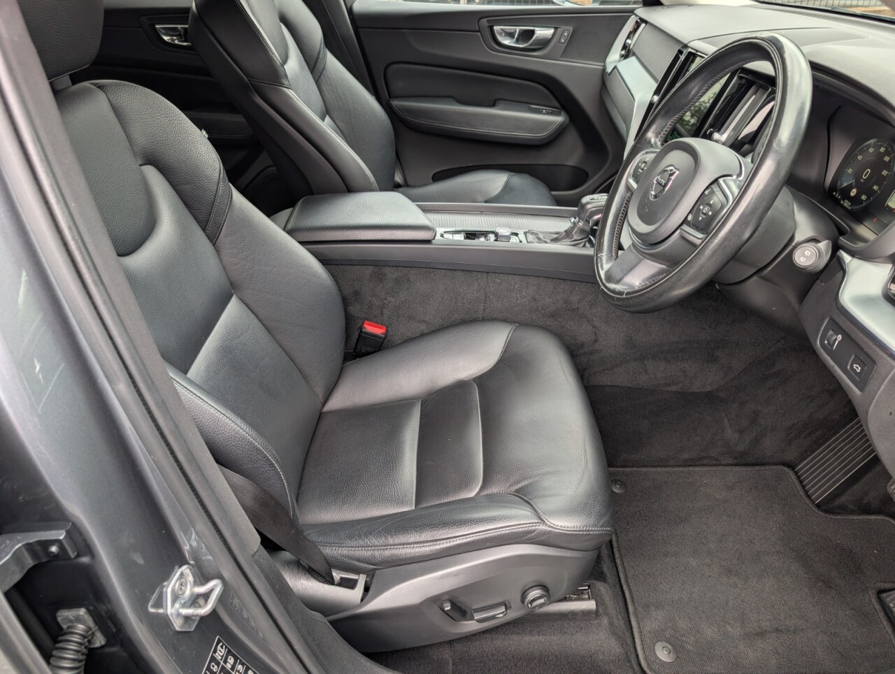 2017 VOLVO XC60 2.0 D4 Momentum Pro SUV 5dr Diesel Auto AWD Euro 6 (s/s) (190 ps) - vehicle photo 39 for sale on PureCar