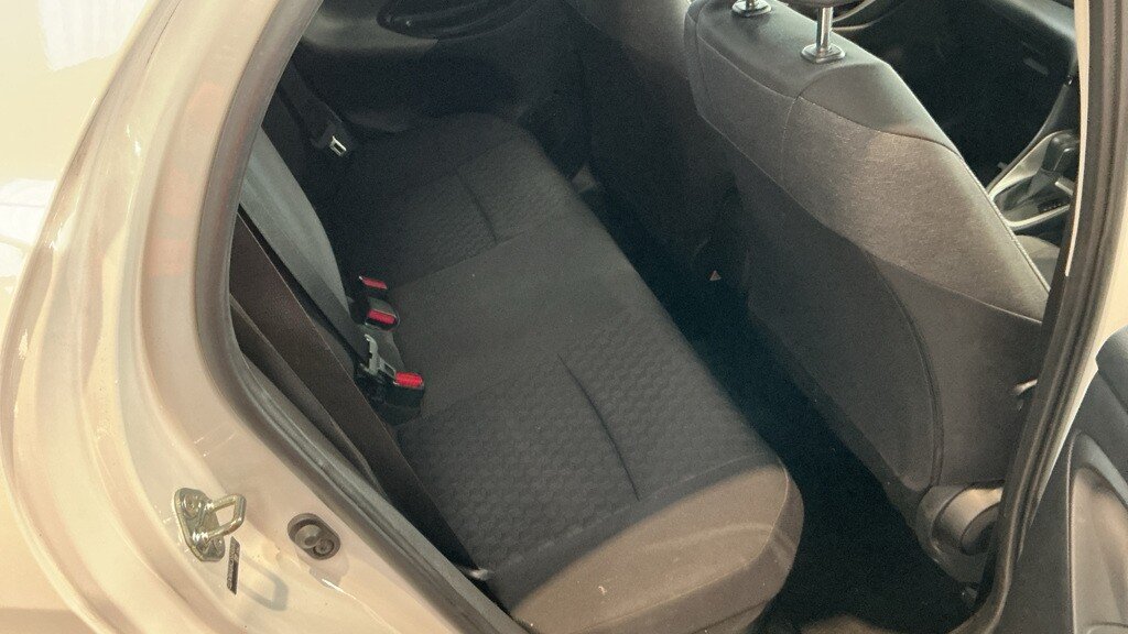 2021 Toyota Yaris — image 8