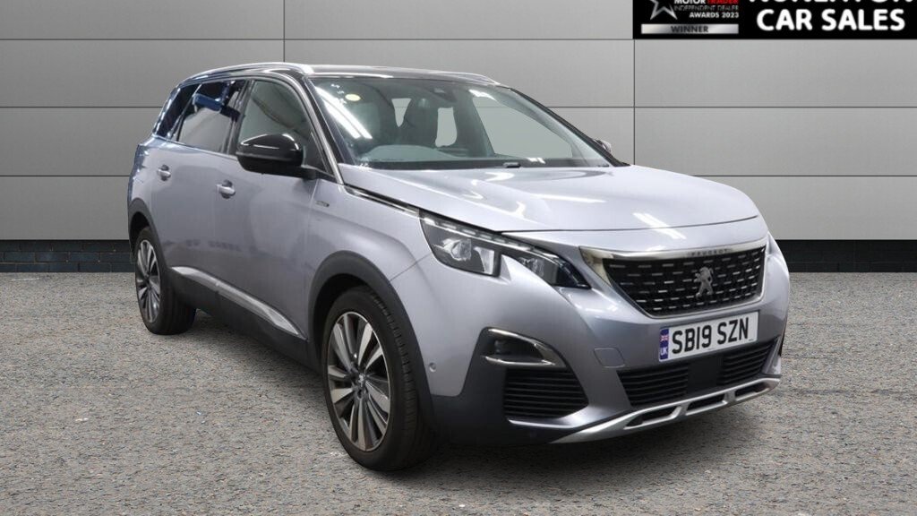 2019 Peugeot 5008 — image 1