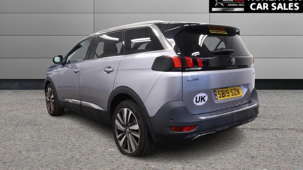 2019 Peugeot 5008 — image 4