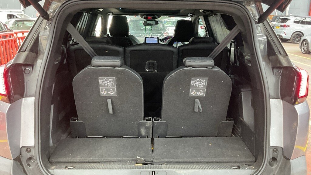 2019 Peugeot 5008 — image 8