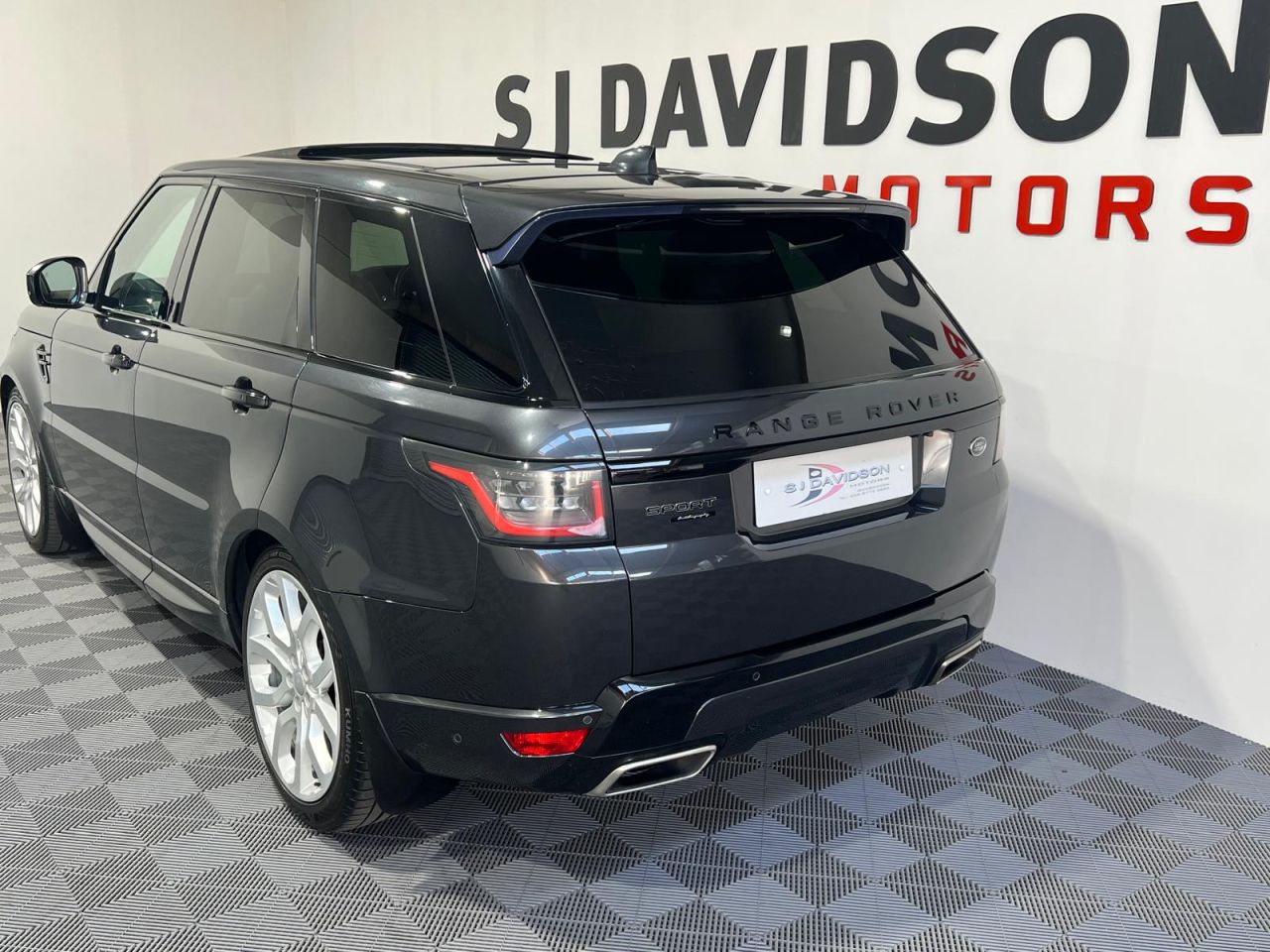 2019 LAND ROVER RANGE ROVER SPORT 4.4 SD V8 Autobiography Dynamic SUV 5dr Diesel Auto 4WD Euro 6 (s/s) (339 p - vehicle photo 4 for sale on PureCar