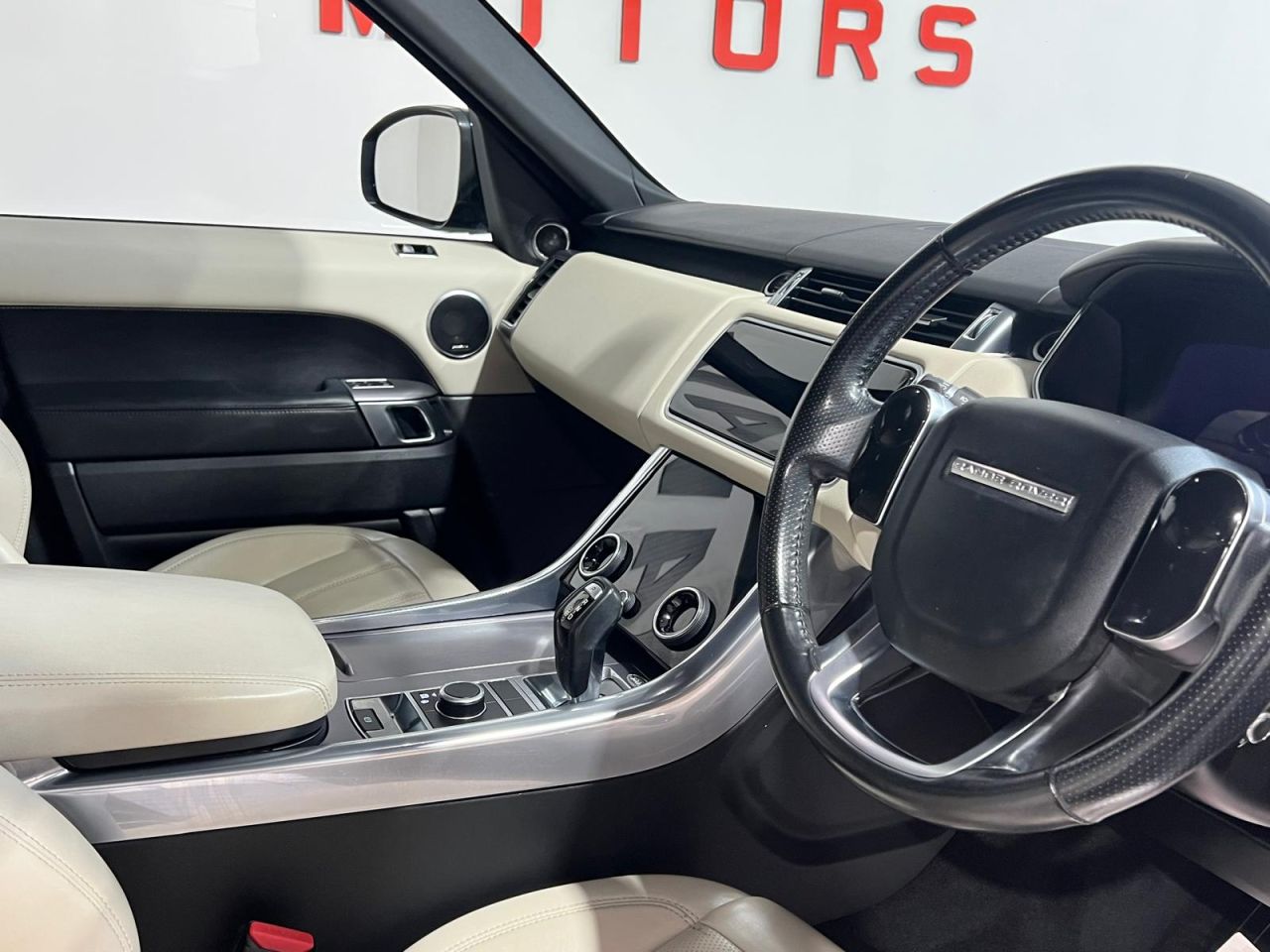 2018 LAND ROVER RANGE ROVER SPORT 3.0 SD V6 HSE SUV 5dr Diesel Auto 4WD Euro 6 (s/s) (306 ps) PHENOMENALLY TI - vehicle photo 11 for sale on PureCar