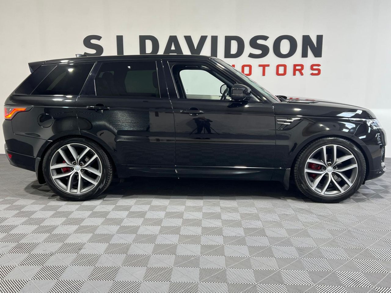 2018 LAND ROVER RANGE ROVER SPORT 3.0 SD V6 HSE SUV 5dr Diesel Auto 4WD Euro 6 (s/s) (306 ps) PHENOMENALLY TI - vehicle photo 2 for sale on PureCar