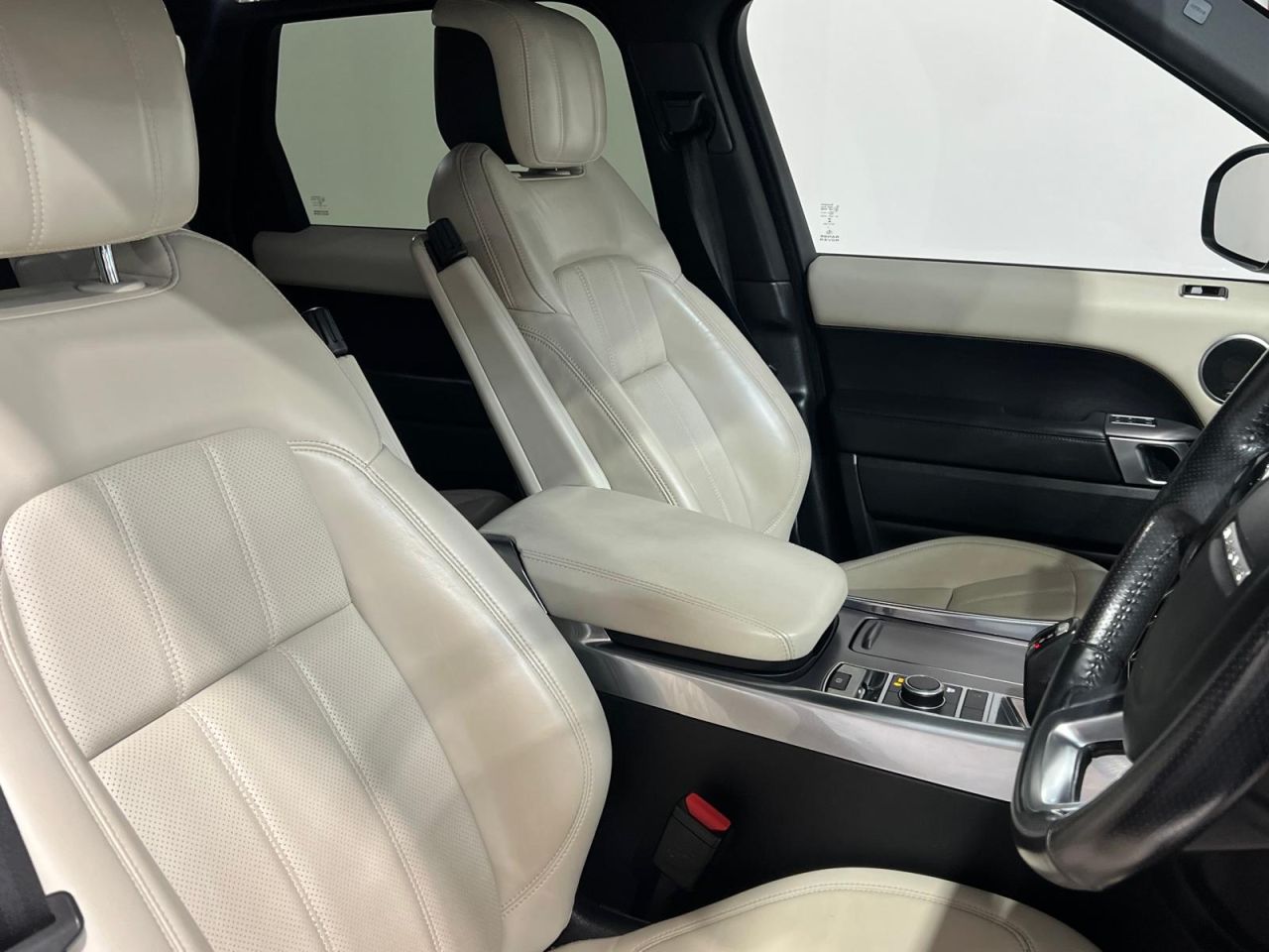 2018 LAND ROVER RANGE ROVER SPORT 3.0 SD V6 HSE SUV 5dr Diesel Auto 4WD Euro 6 (s/s) (306 ps) PHENOMENALLY TI - vehicle photo 12 for sale on PureCar