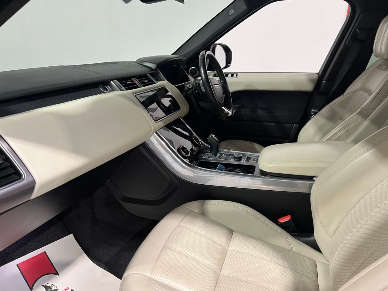 2018 LAND ROVER RANGE ROVER SPORT 3.0 SD V6 HSE SUV 5dr Diesel Auto 4WD Euro 6 (s/s) (306 ps) PHENOMENALLY TI - vehicle photo 3 for sale on PureCar