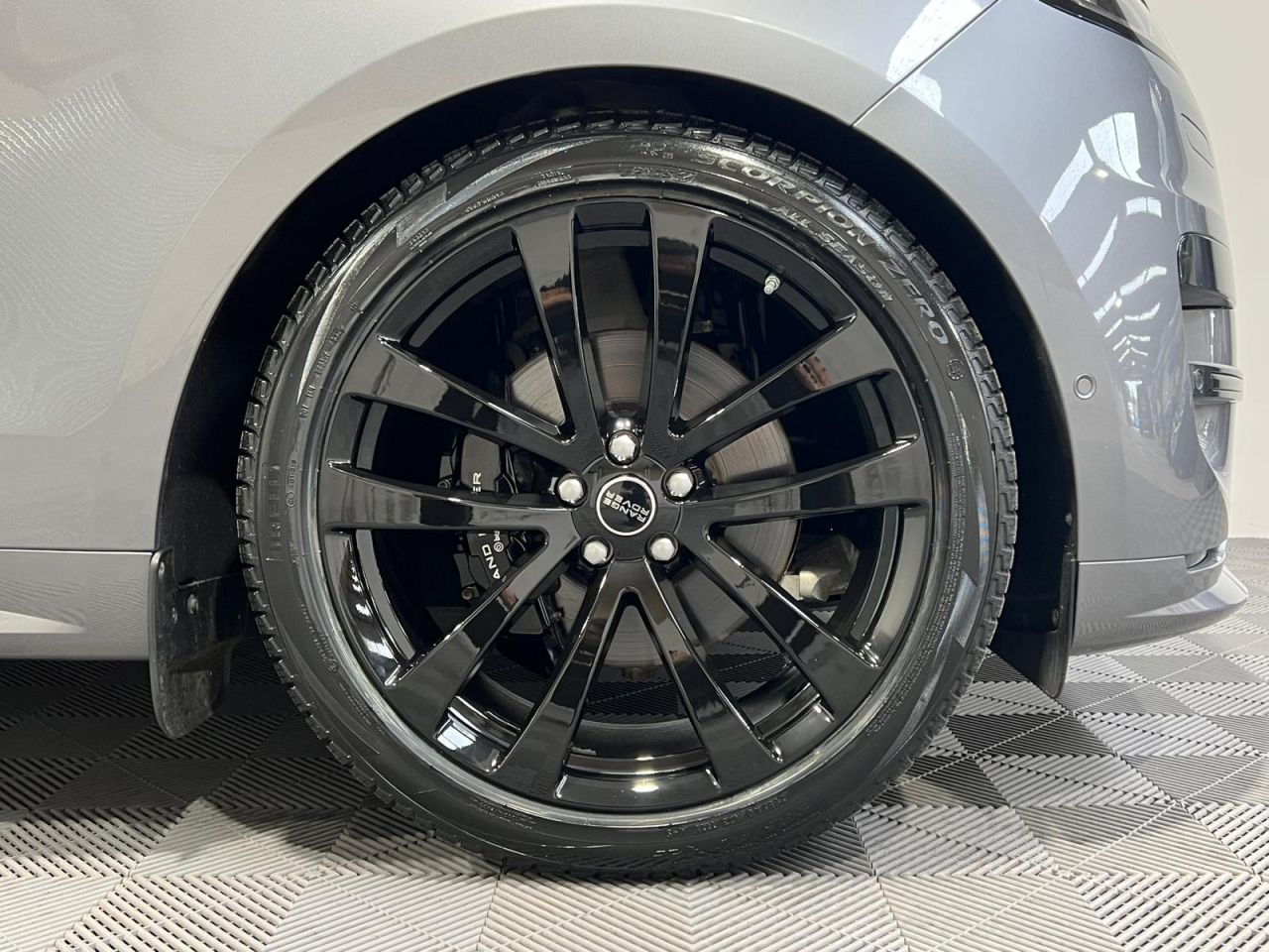 2023 LAND ROVER RANGE ROVER SPORT 3.0 D300 MHEV Dynamic SE SUV 5dr Diesel Auto 4WD Euro 6 (s/s) (300 ps) Eige - vehicle photo 4 for sale on PureCar