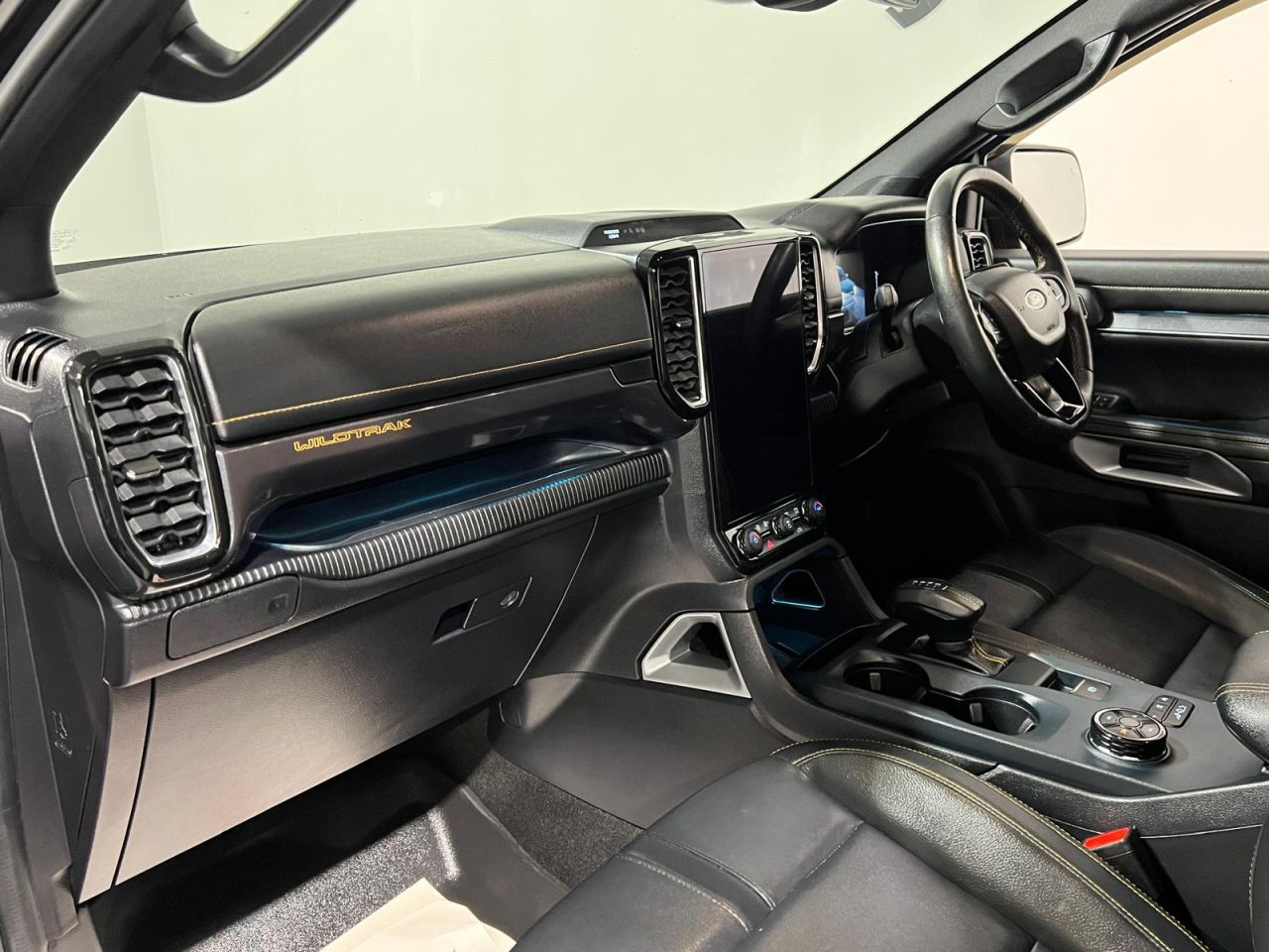 2023 FORD RANGER 3.0 TD V6 EcoBlue Wildtrak Pickup Double Cab 4dr Diesel Auto 4WD Euro 6 (s/ - vehicle photo 3 for sale on PureCar