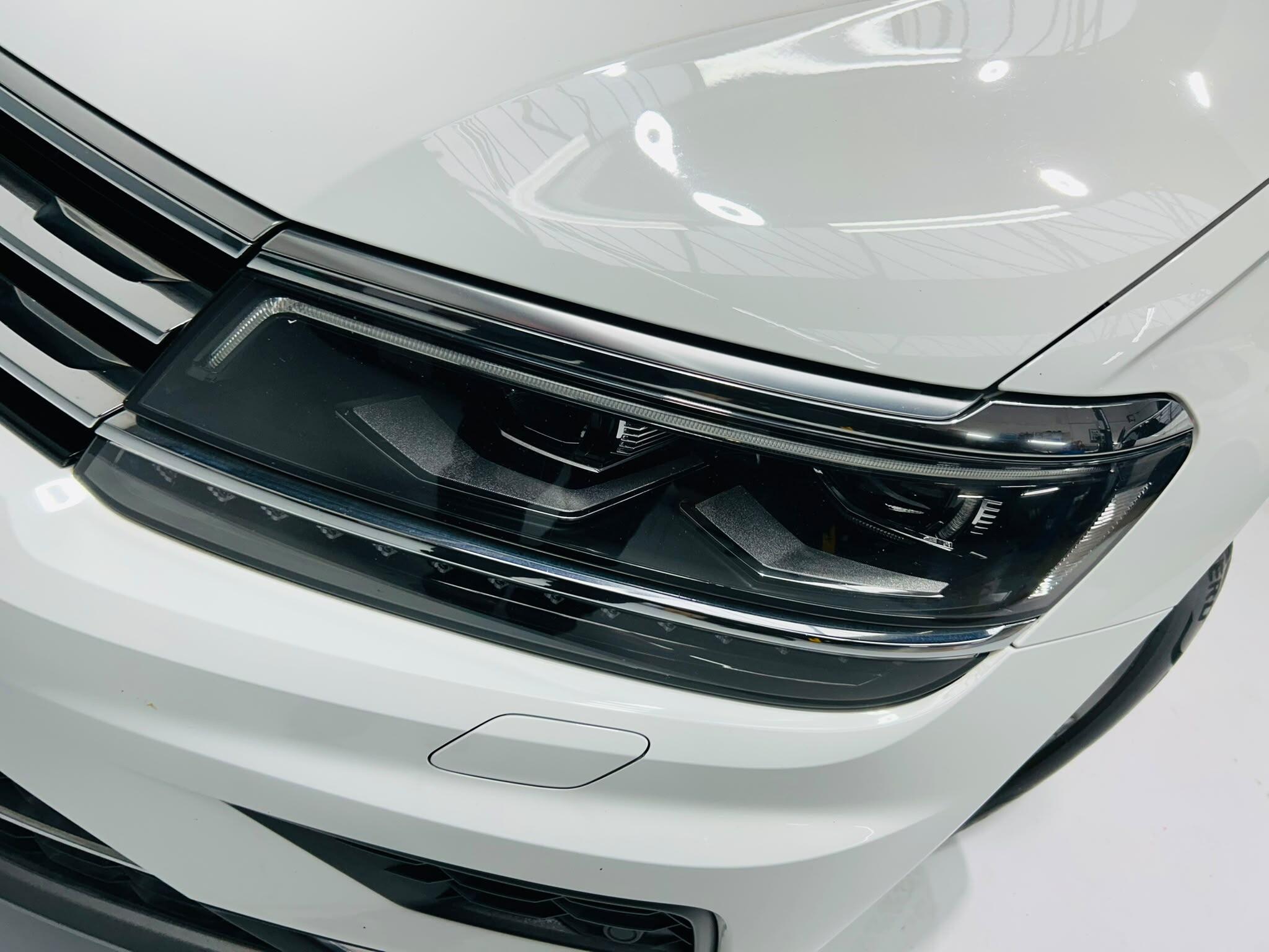2017 VOLKSWAGEN TIGUAN 2.0 TDI BlueMotion Tech SEL DSG 4Motion Euro 6 (s/s) 5dr - vehicle photo 9 for sale on PureCar