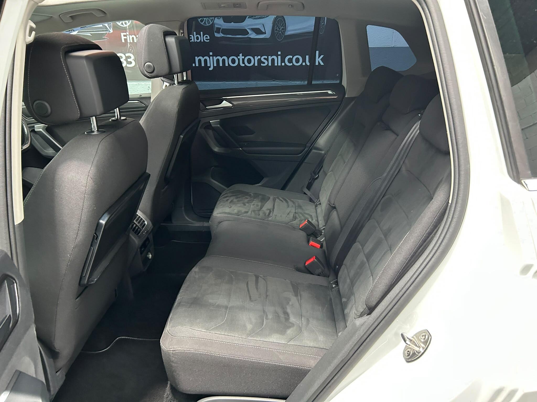 2017 VOLKSWAGEN TIGUAN 2.0 TDI BlueMotion Tech SEL DSG 4Motion Euro 6 (s/s) 5dr - vehicle photo 20 for sale on PureCar