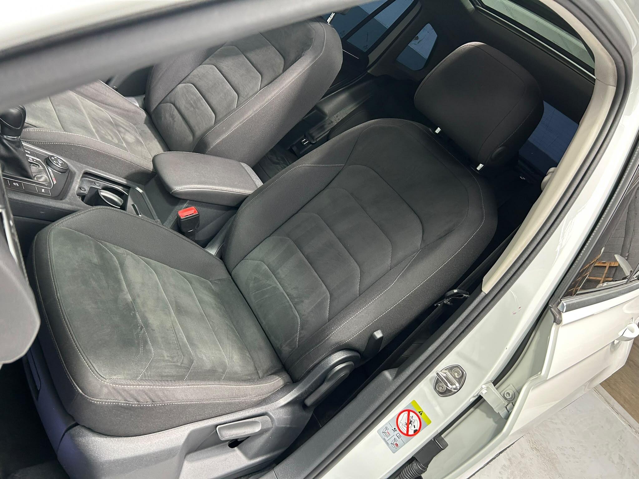 2017 VOLKSWAGEN TIGUAN 2.0 TDI BlueMotion Tech SEL DSG 4Motion Euro 6 (s/s) 5dr - vehicle photo 21 for sale on PureCar