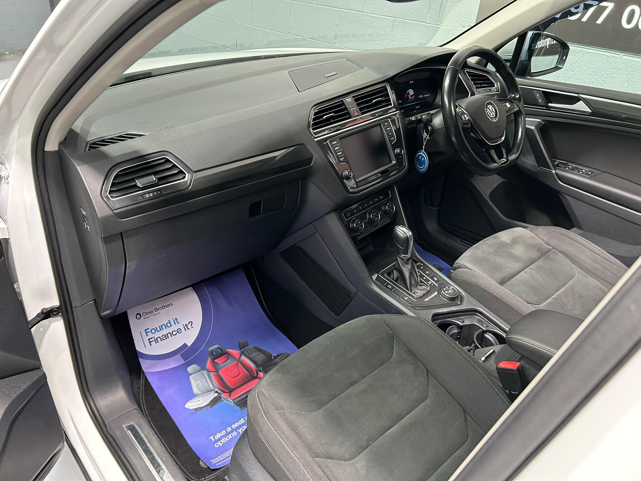 2017 VOLKSWAGEN TIGUAN 2.0 TDI BlueMotion Tech SEL DSG 4Motion Euro 6 (s/s) 5dr - vehicle photo 22 for sale on PureCar