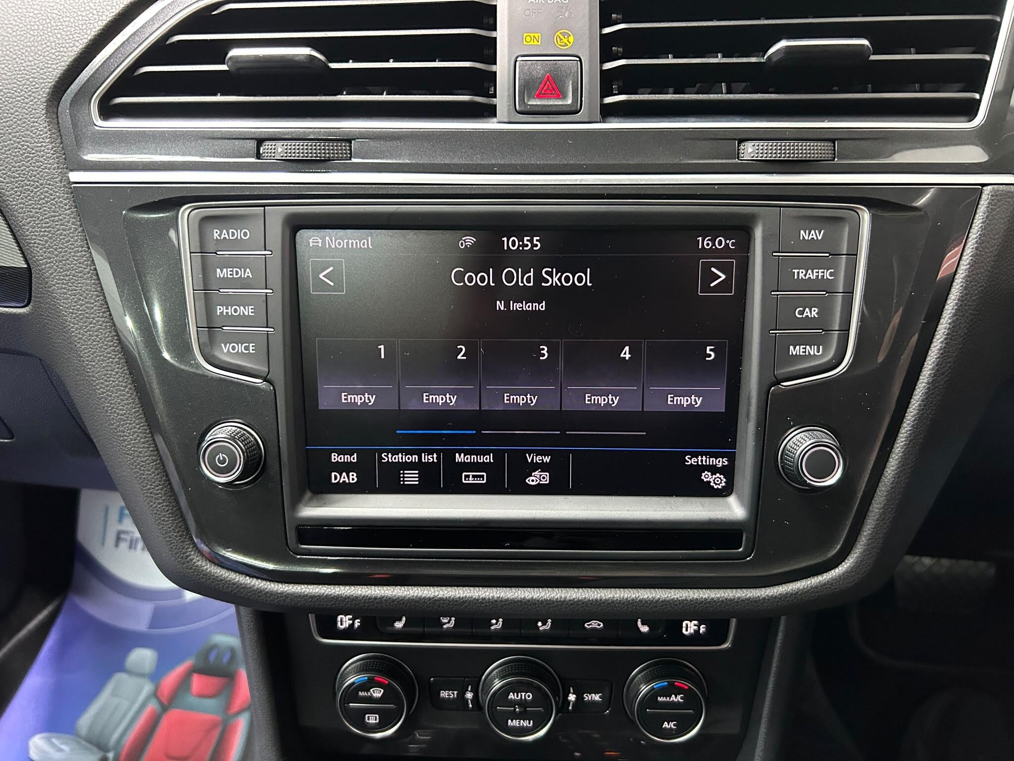 2017 VOLKSWAGEN TIGUAN 2.0 TDI BlueMotion Tech SEL DSG 4Motion Euro 6 (s/s) 5dr - vehicle photo 23 for sale on PureCar