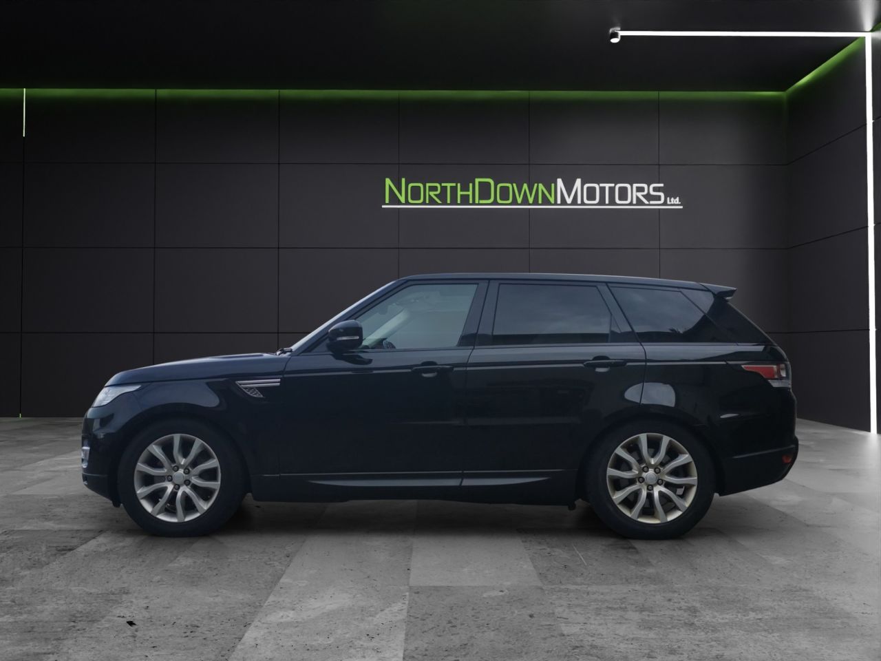 2017 LAND ROVER RANGE ROVER SPORT 3.0 SD V6 HSE SUV 5dr Diesel Auto 4WD Euro 6 (s/s) (306 ps) - vehicle photo 3 for sale on PureCar