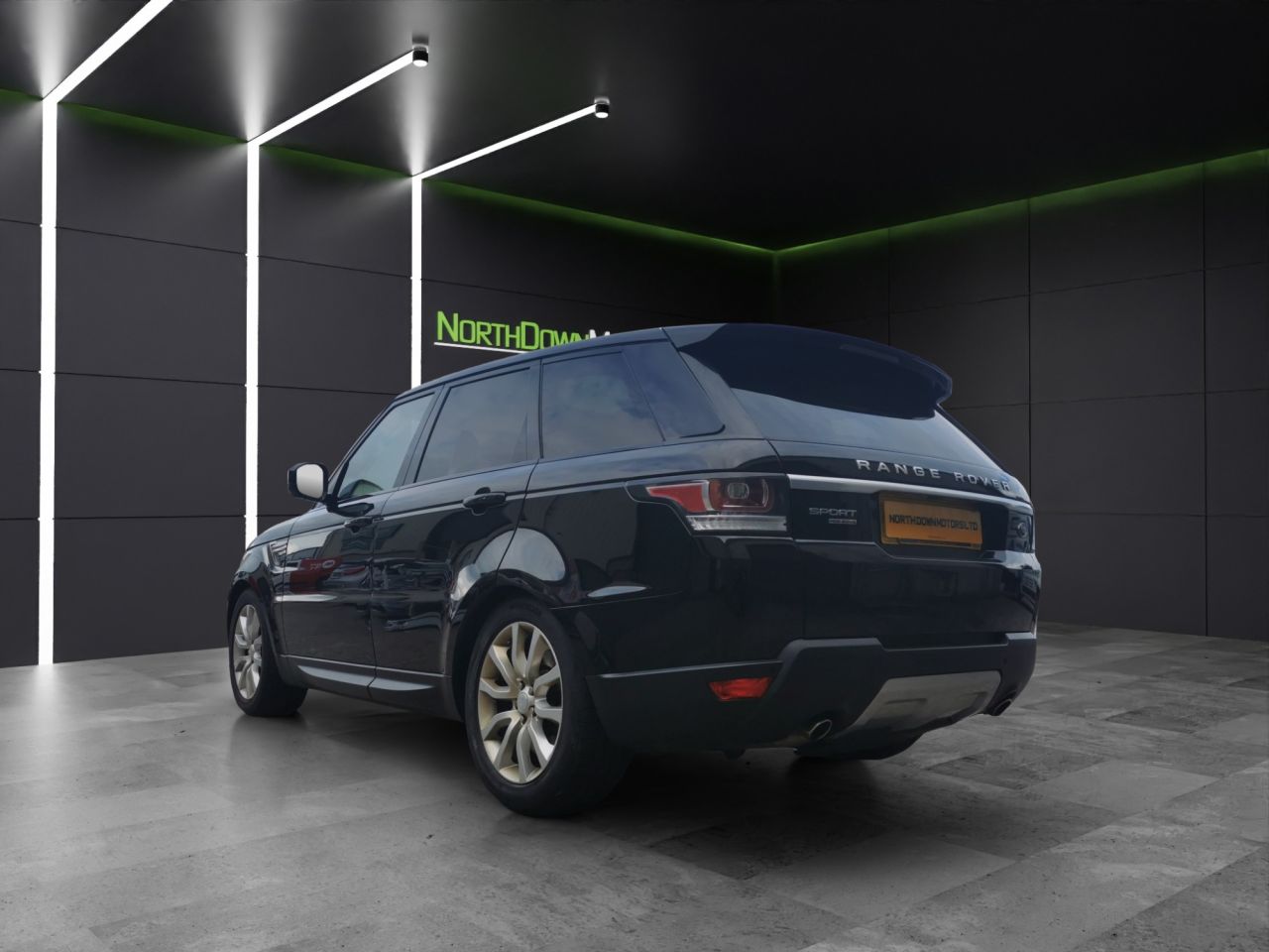 2017 LAND ROVER RANGE ROVER SPORT 3.0 SD V6 HSE SUV 5dr Diesel Auto 4WD Euro 6 (s/s) (306 ps) - vehicle photo 4 for sale on PureCar