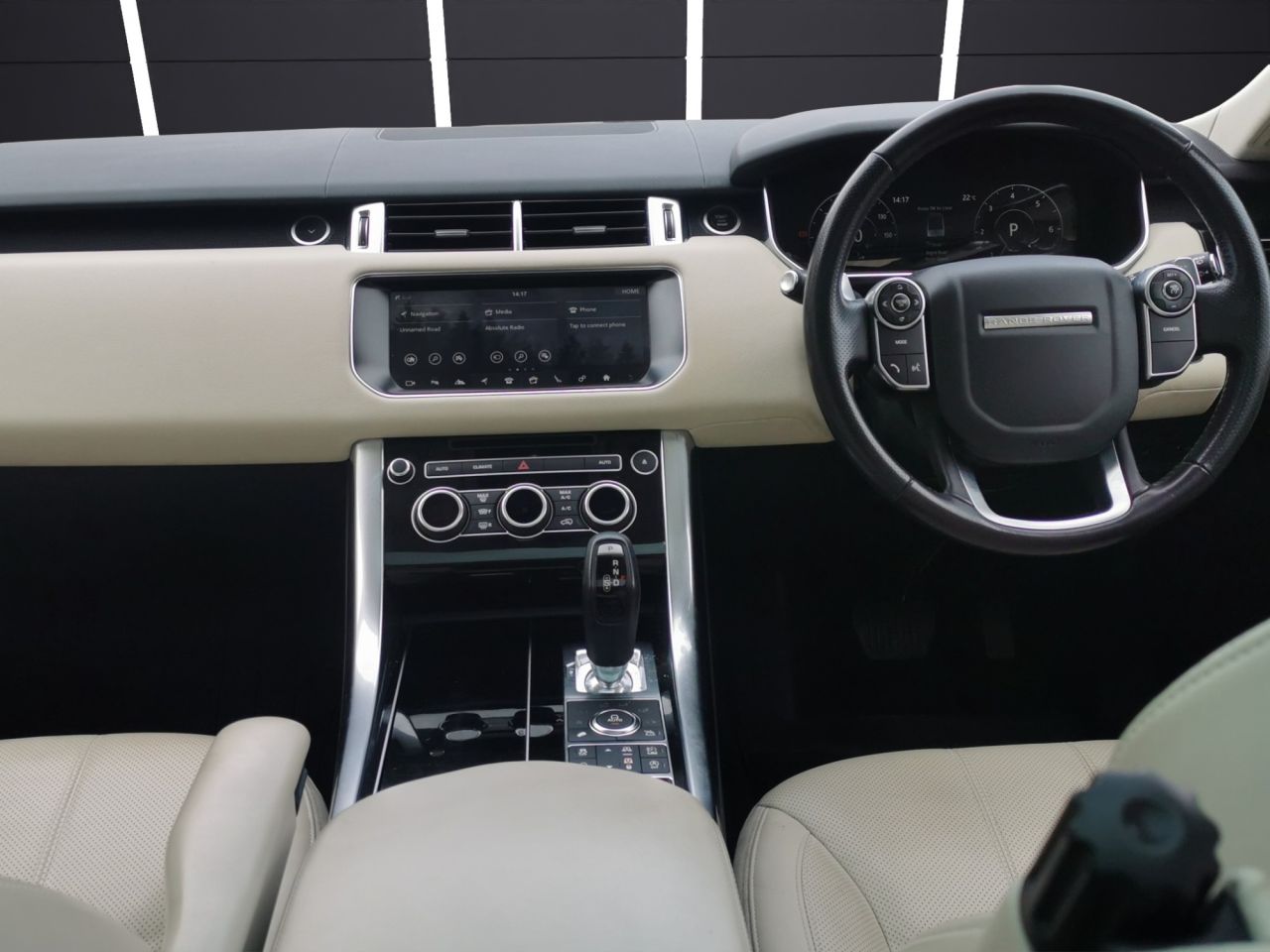2017 LAND ROVER RANGE ROVER SPORT 3.0 SD V6 HSE SUV 5dr Diesel Auto 4WD Euro 6 (s/s) (306 ps) - vehicle photo 14 for sale on PureCar