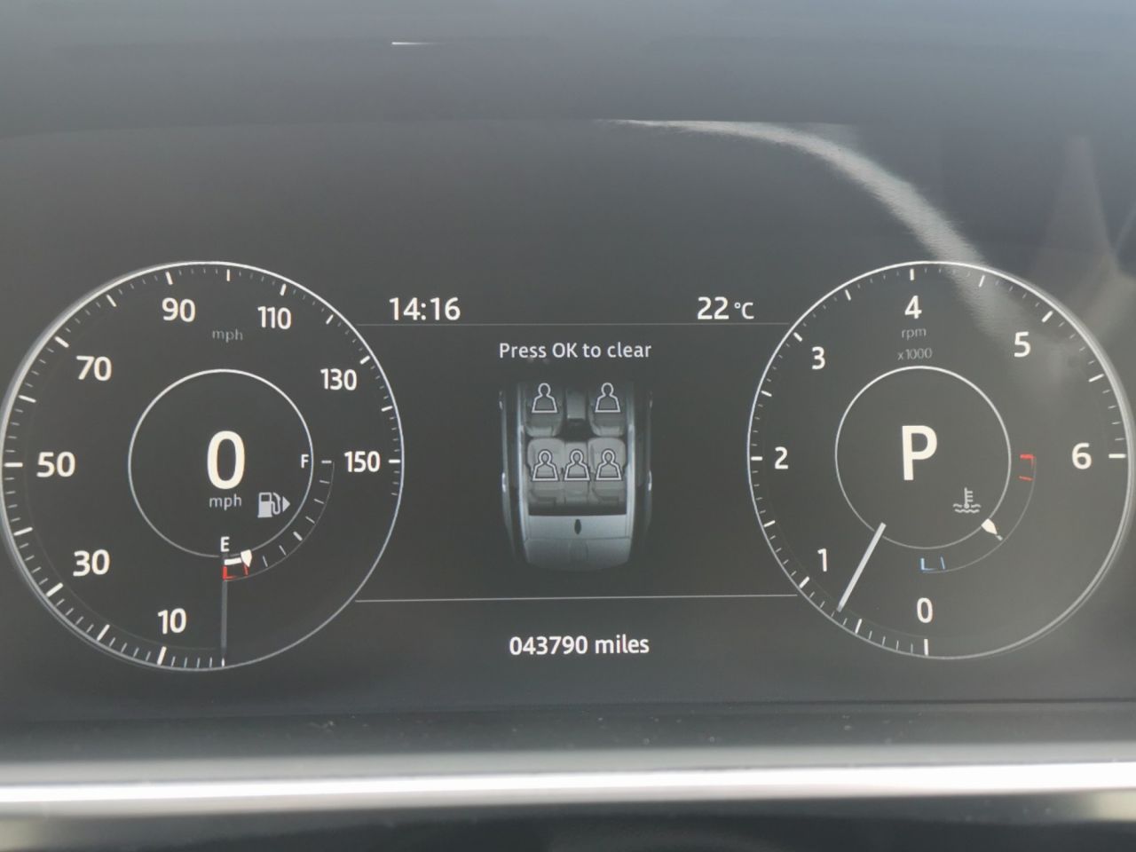 2017 LAND ROVER RANGE ROVER SPORT 3.0 SD V6 HSE SUV 5dr Diesel Auto 4WD Euro 6 (s/s) (306 ps) - vehicle photo 24 for sale on PureCar