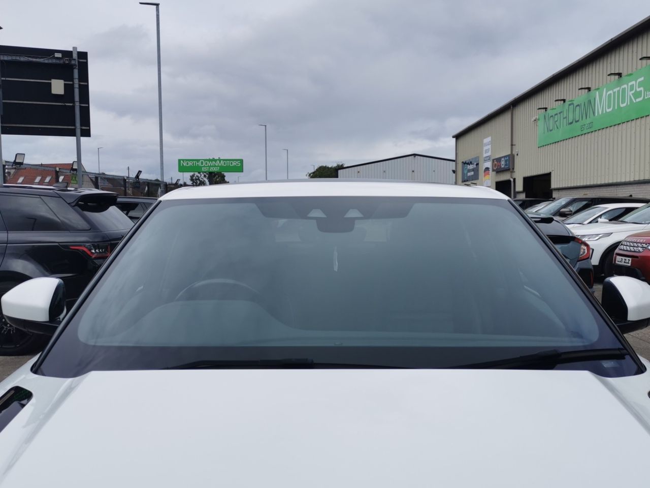 2020 LAND ROVER RANGE ROVER EVOQUE 1.5 P300e 12.2kWh R-Dynamic S SUV 5dr Petrol Plug-in Hybrid Auto 4WD Euro 6 - vehicle photo 23 for sale on PureCar