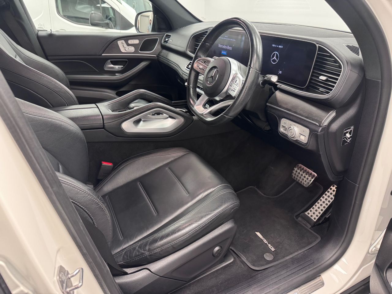 2019 MERCEDES GLE 2.0 GLE300d AMG Line (Premium) SUV 5dr Diesel G-Tronic 4MATIC Euro 6 (s/s) - vehicle photo 10 for sale on PureCar