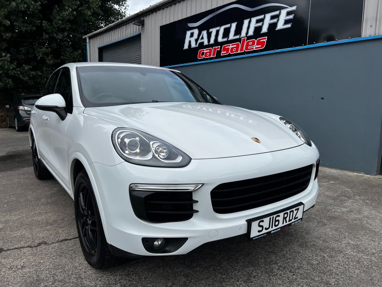 2016 PORSCHE CAYENNE 3.0 TD V6 SUV 5dr Diesel TiptronicS 4WD Euro 6 (s/s) (262 ps) - vehicle photo 4 for sale on PureCar