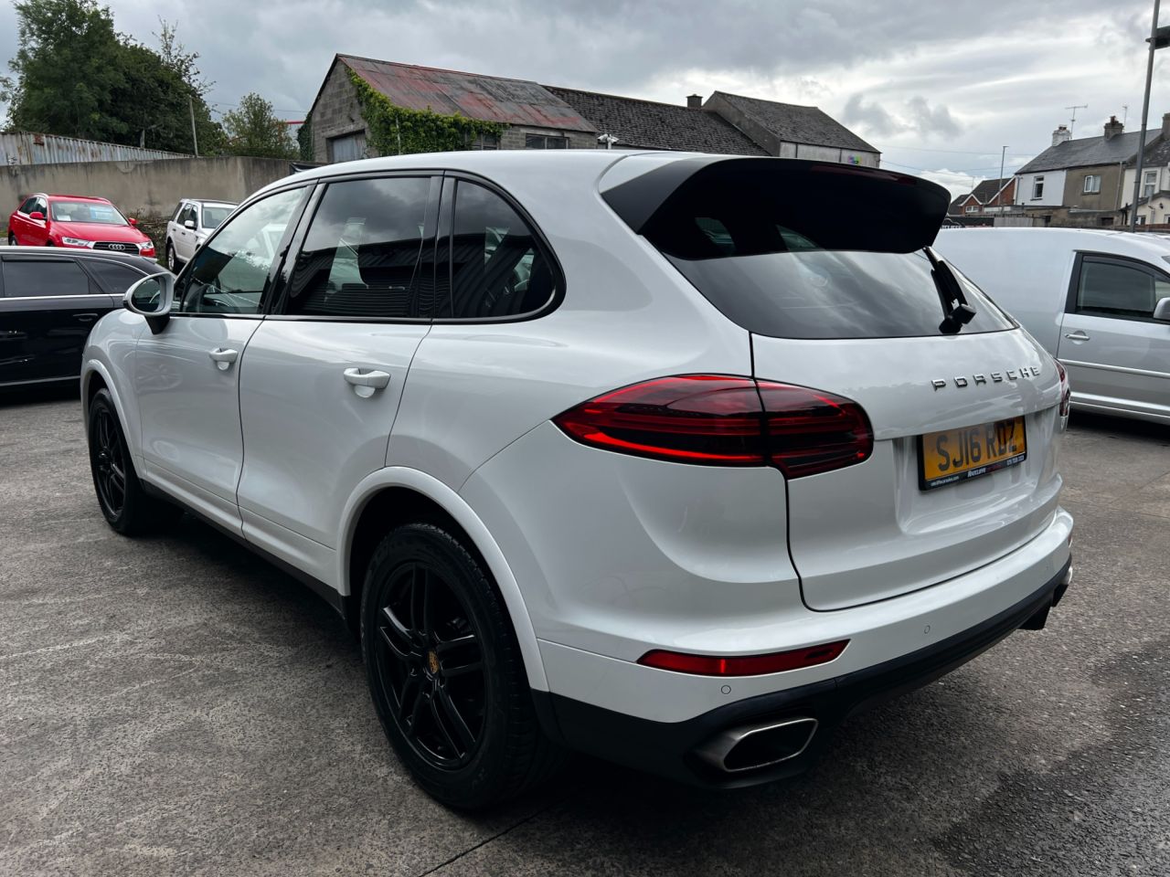 2016 PORSCHE CAYENNE 3.0 TD V6 SUV 5dr Diesel TiptronicS 4WD Euro 6 (s/s) (262 ps) - vehicle photo 5 for sale on PureCar