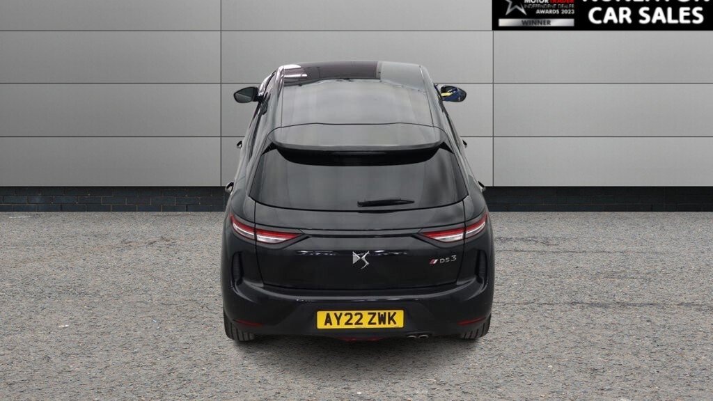 2022 DS DS 3 Crossback — image 3