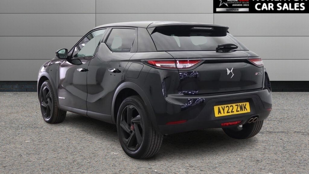 2022 DS DS 3 Crossback — image 4