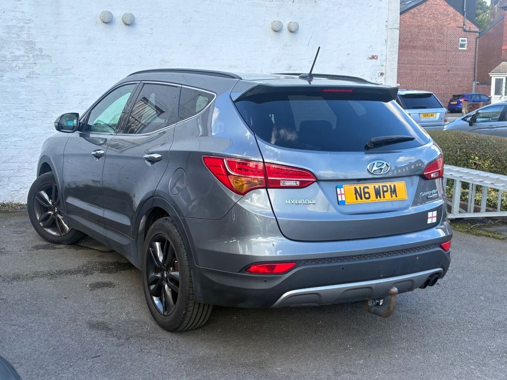 2015 Hyundai Santa Fe — image 3
