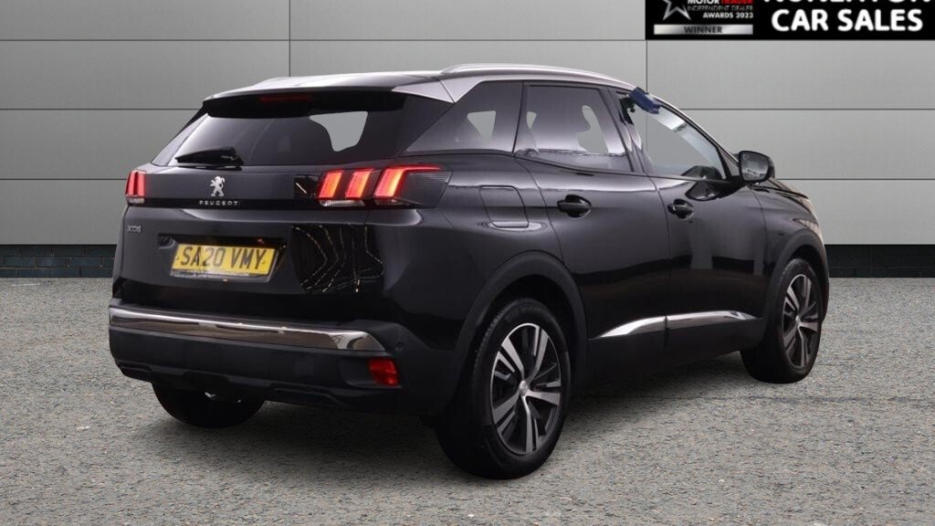 2020 Peugeot 3008 — image 2