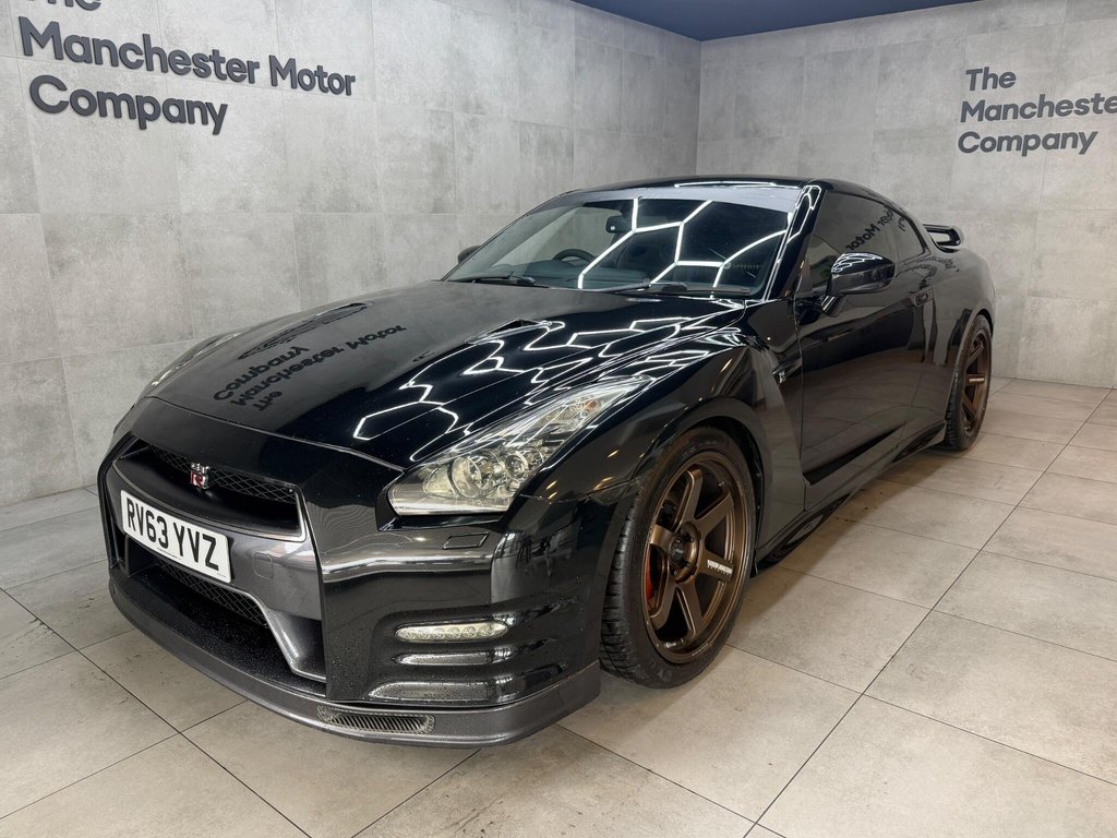 Nissan GT-R