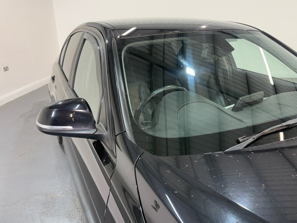 2015 BMW 3 Series — image 4