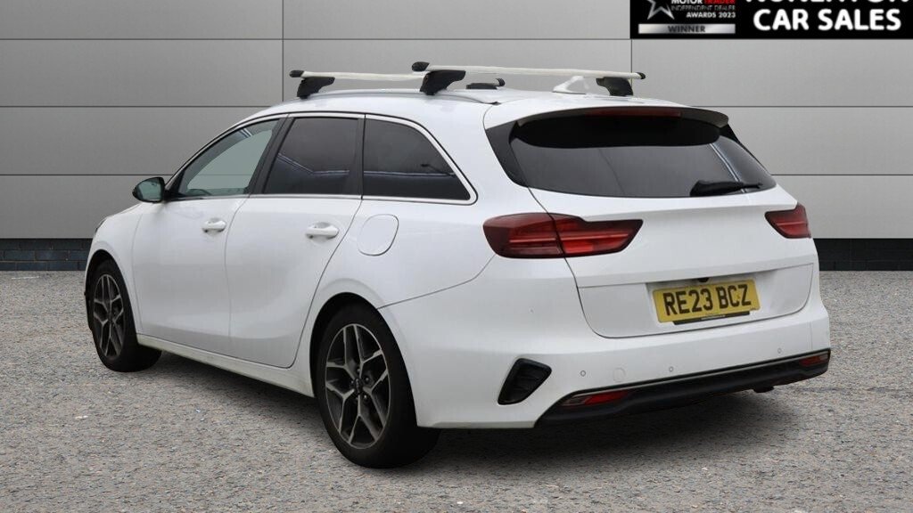 2023 Kia Ceed — image 5