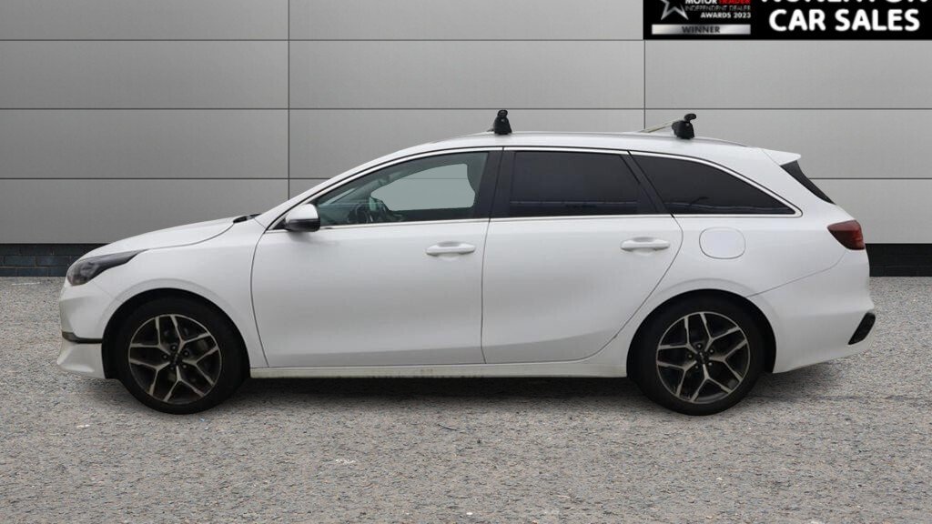 2023 Kia Ceed — image 6