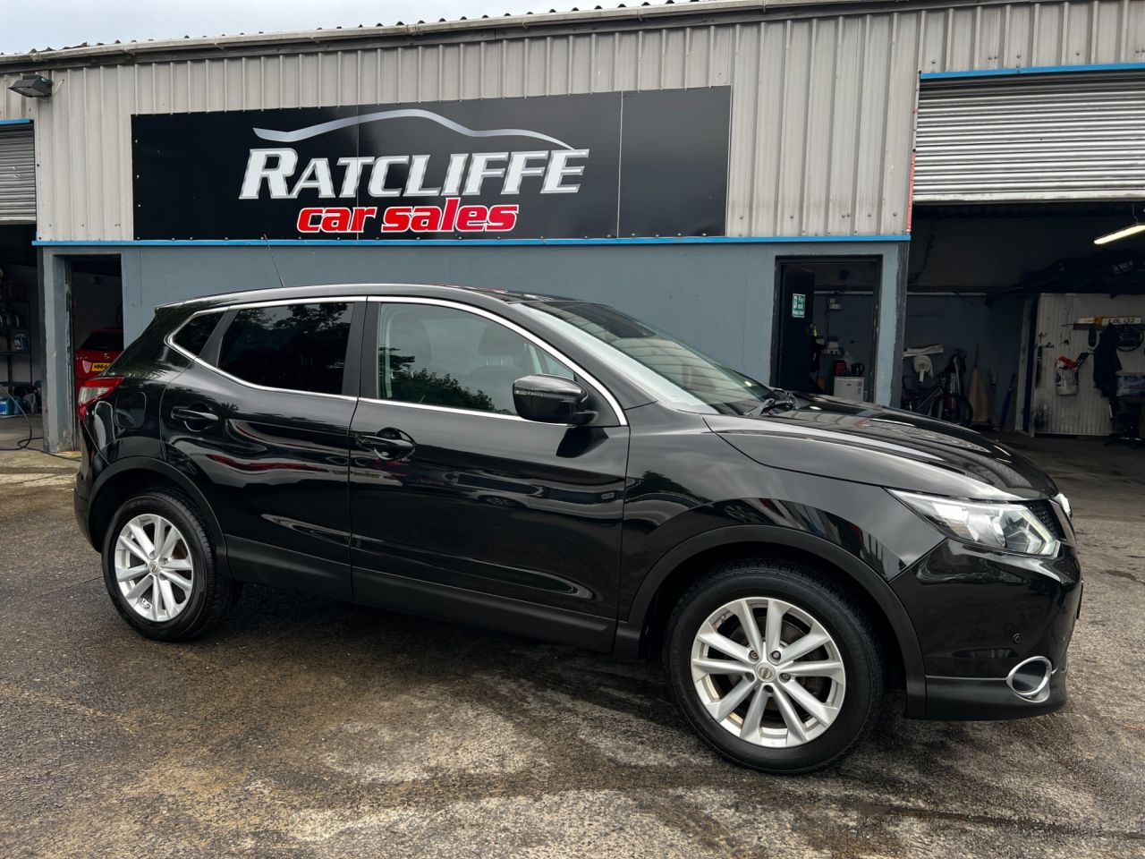 2014 NISSAN QASHQAI 1.5 dCi Acenta Premium SUV 5dr Diesel Manual 2WD Euro 5 (s/s) (110 ps) - vehicle photo 7 for sale on PureCar