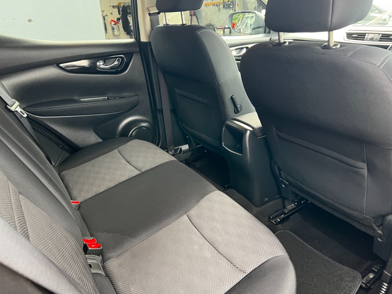 2014 NISSAN QASHQAI 1.5 dCi Acenta Premium SUV 5dr Diesel Manual 2WD Euro 5 (s/s) (110 ps) - vehicle photo 9 for sale on PureCar