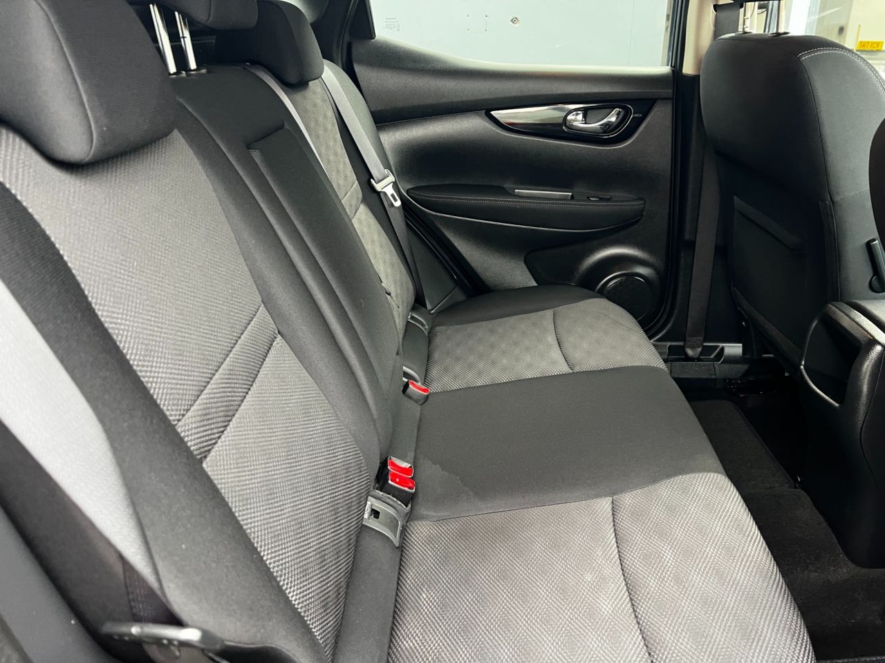 2014 NISSAN QASHQAI 1.5 dCi Acenta Premium SUV 5dr Diesel Manual 2WD Euro 5 (s/s) (110 ps) - vehicle photo 10 for sale on PureCar