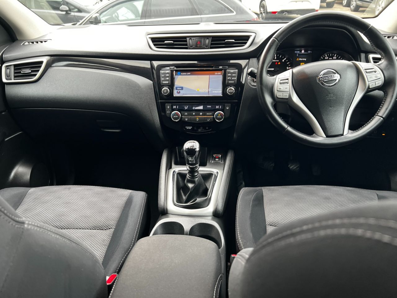 2014 NISSAN QASHQAI 1.5 dCi Acenta Premium SUV 5dr Diesel Manual 2WD Euro 5 (s/s) (110 ps) - vehicle photo 11 for sale on PureCar